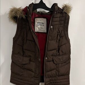 Mossimo Supply Co. Women’s Brown Puffer Vest with Faux Fur Hood- Large